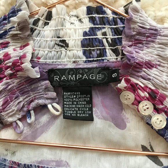 RAMPAGE SHEER FLORAL SHORT SLEEVE BLOUSE - Picture 5 of 7